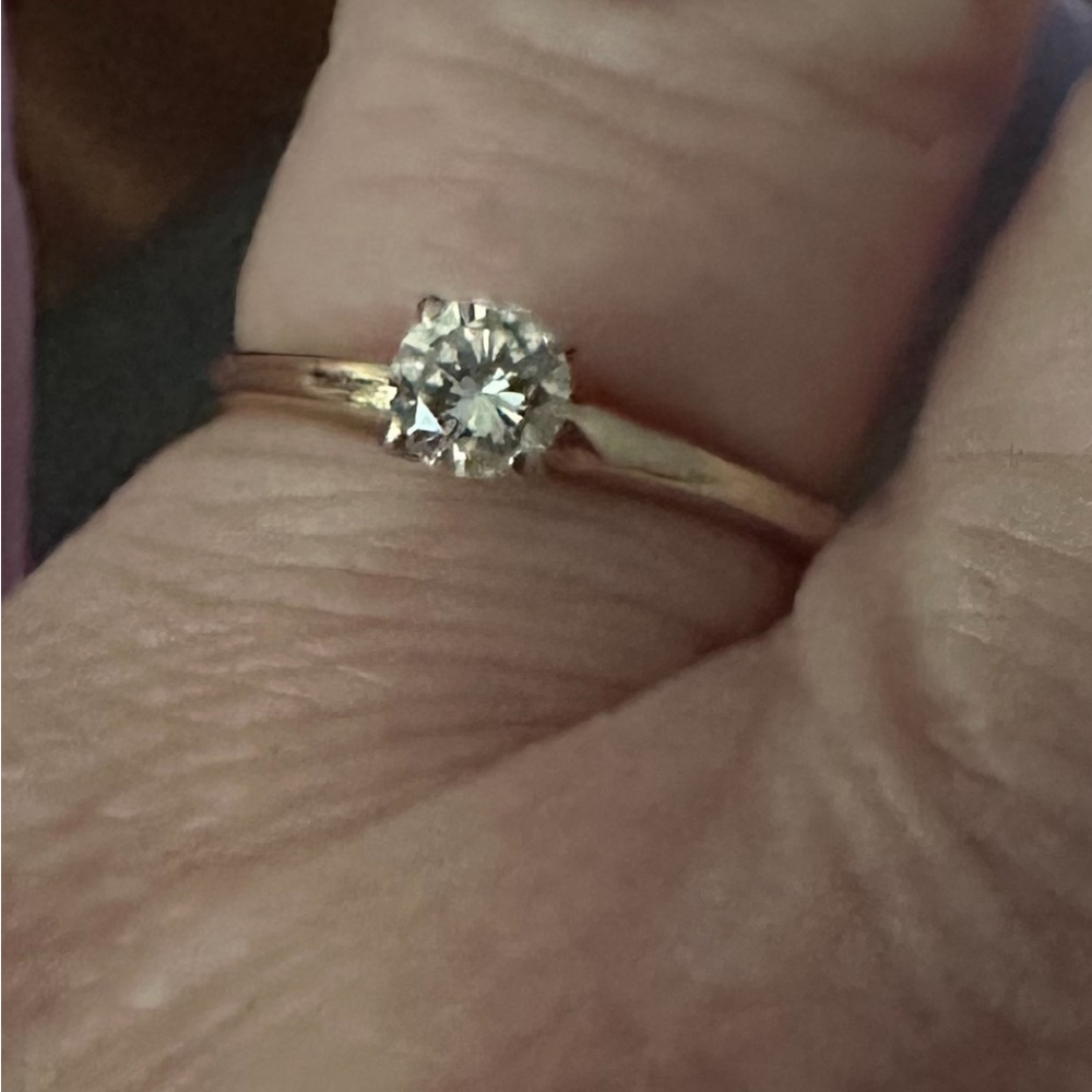 Genuine Diamond Ring 14k